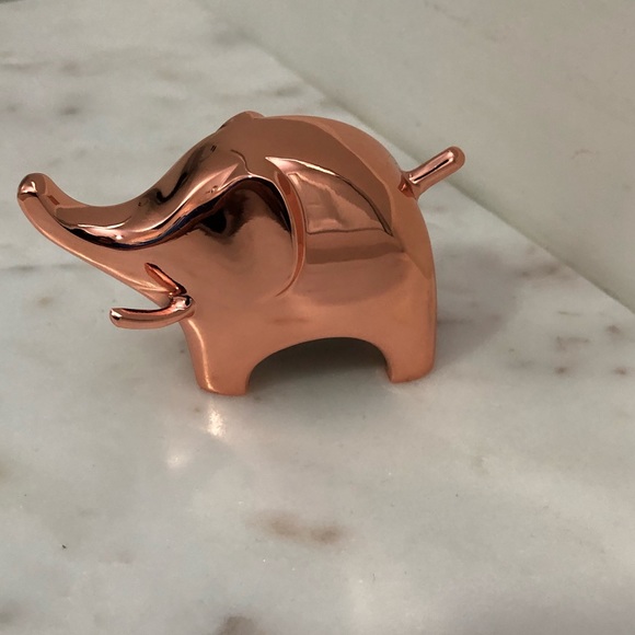 UMBRA ANIGRAM COPPER PLATED ELEPHANT RING HOLDER - Picture 3 of 6